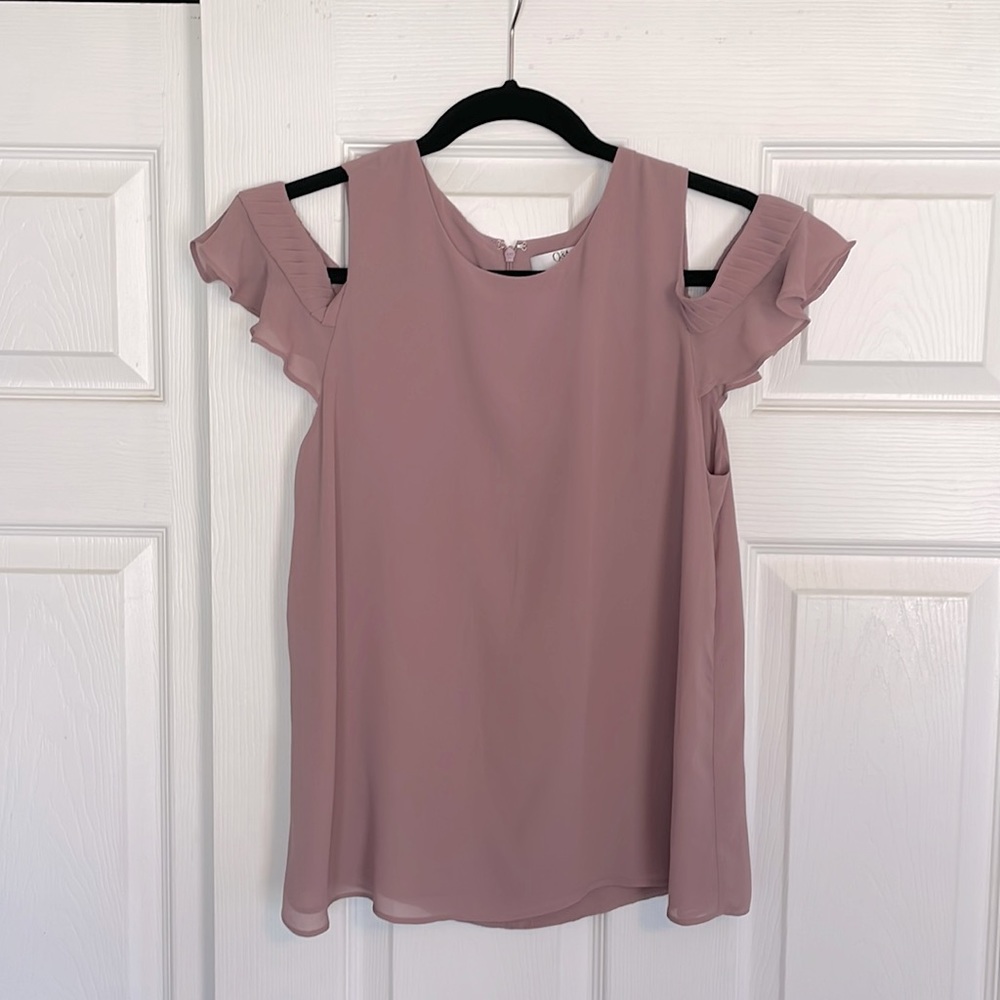 Q&A size small off the shoulder blouse